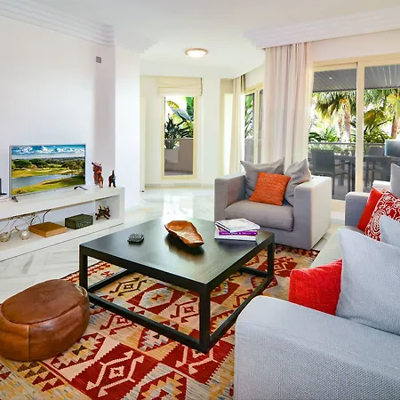 Fa-fab 2 Bedroom In And Outdoor Pool *