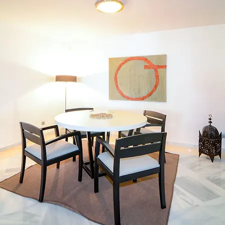 Fa-fab 2 Bedroom In And Outdoor Pool *