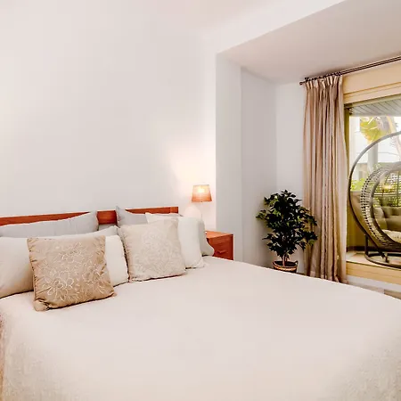 Fa-fab 2 Bedroom In And Outdoor Pool *