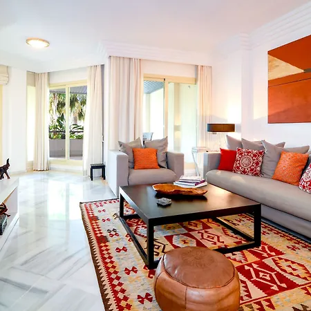 Fa-fab 2 Bedroom In And Outdoor Pool Apartment