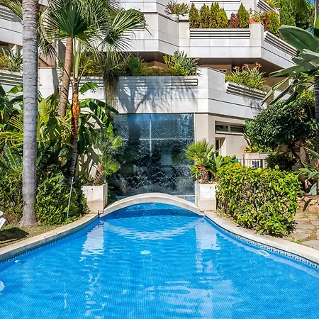 Fa-fab 2 Bedroom In And Outdoor Pool Marbella